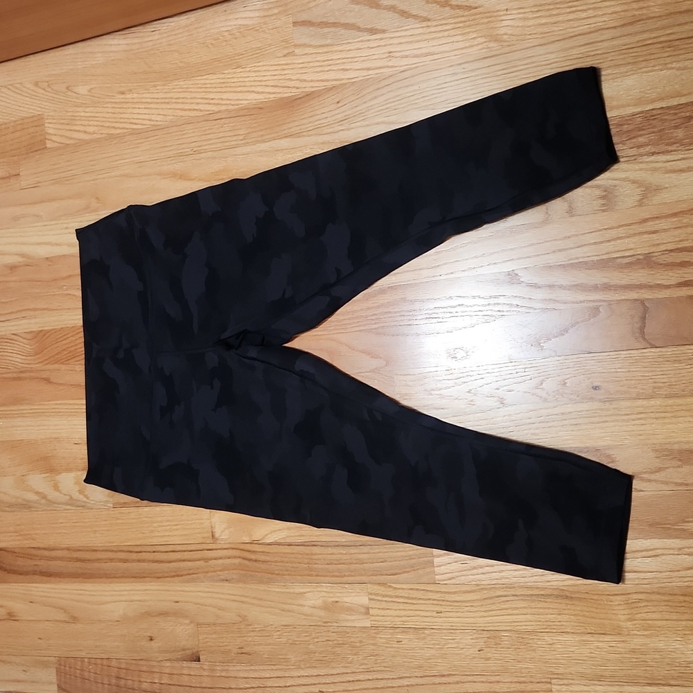 Lululemon Wunder Under High-Rise Crop 23" Full on Luxtreme
